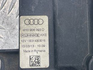 Блок керування паливним насосом 4H0906093D Audi Q7