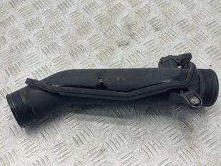 Повітряний трубопровід інтеркулера 7P0145795 Volkswagen Touareg Volkswagen Touareg