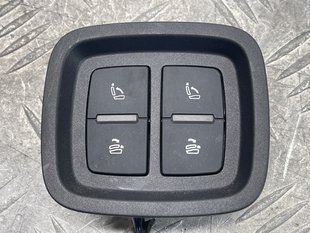 Клавіша розблокування спинки сидіння Audi Q7