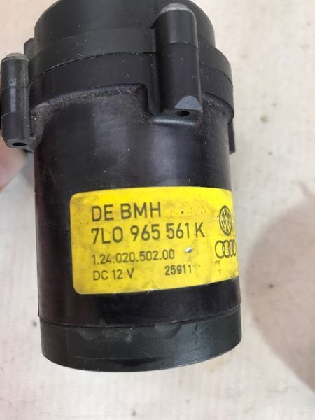 Помпа водяна додаткова Audi S6