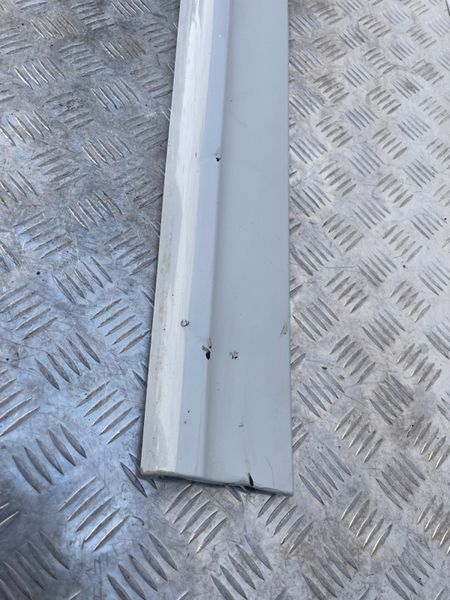 Накладка дверей 8R0853960B Audi Q5
