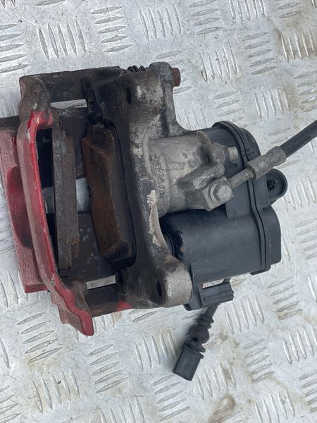 Супорт гальмівний 4M0615406AS Audi Q7