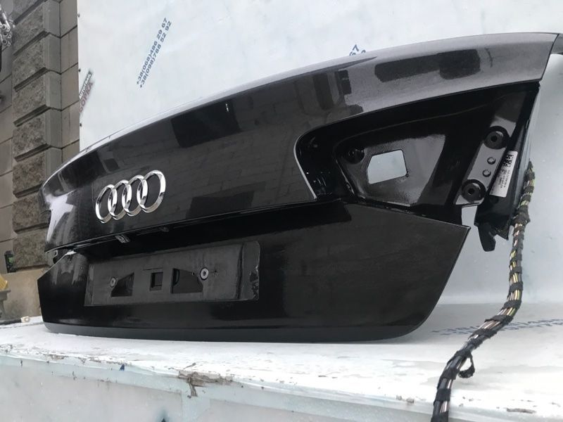 Крышка багажника 4H0827023B Audi A8