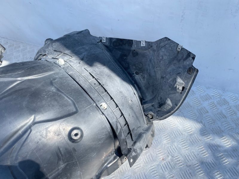 Локер / Спойлер колеса 8W0853888L Audi A4