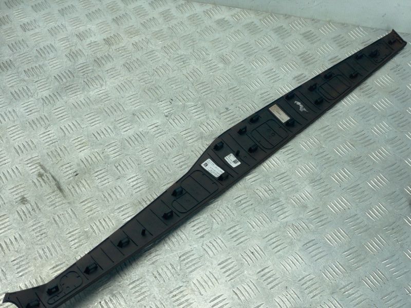 Декоративна накладка на торпедо 4K1853190B2XB Audi A6