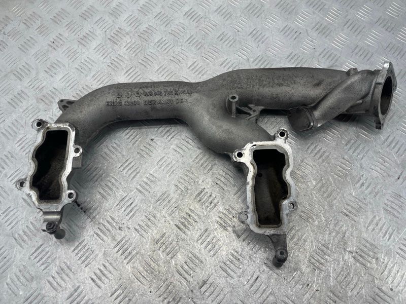 Колектор впускний 059145762K Volkswagen Touareg