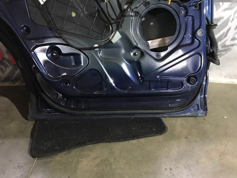 Двері 4L0833051 Audi Q7