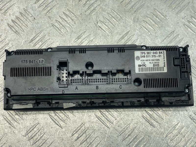 Панель управления климатом 7P6907040BK Volkswagen Touareg Volkswagen Touareg