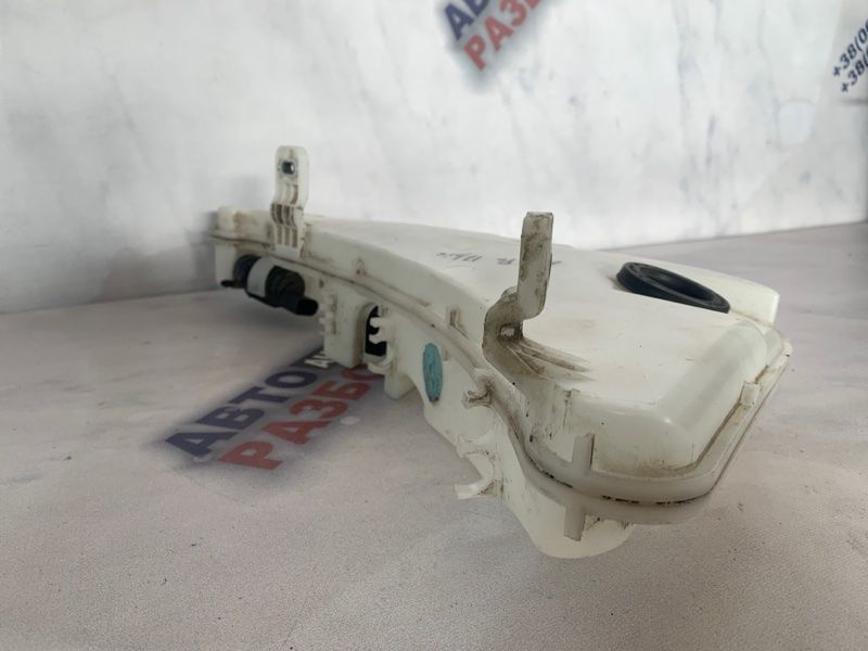 Бачок омывателя стекла 4G8955451F Audi A7