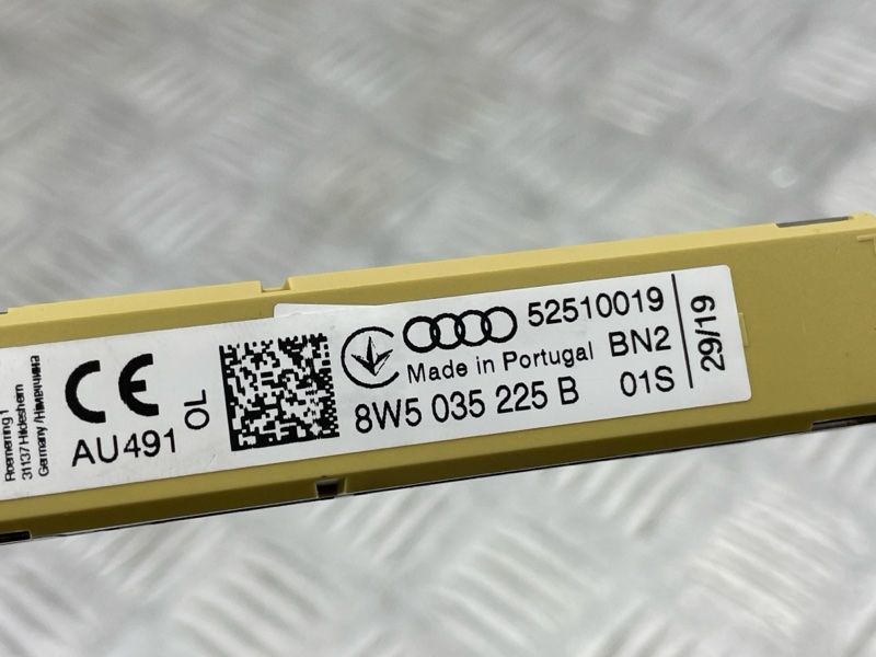 Усилитель антенны 8W5035225B Audi A4