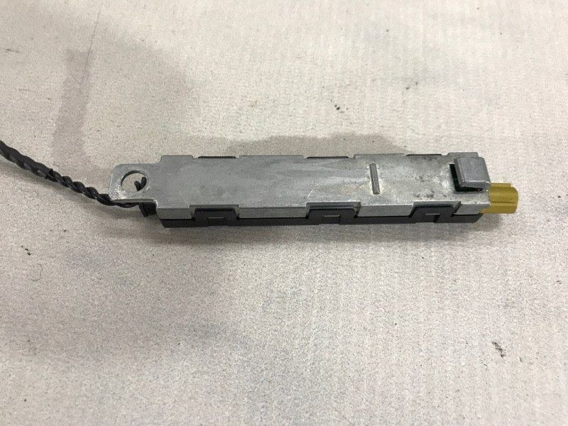 Підсилювач антени 7P6035552N Volkswagen Touareg