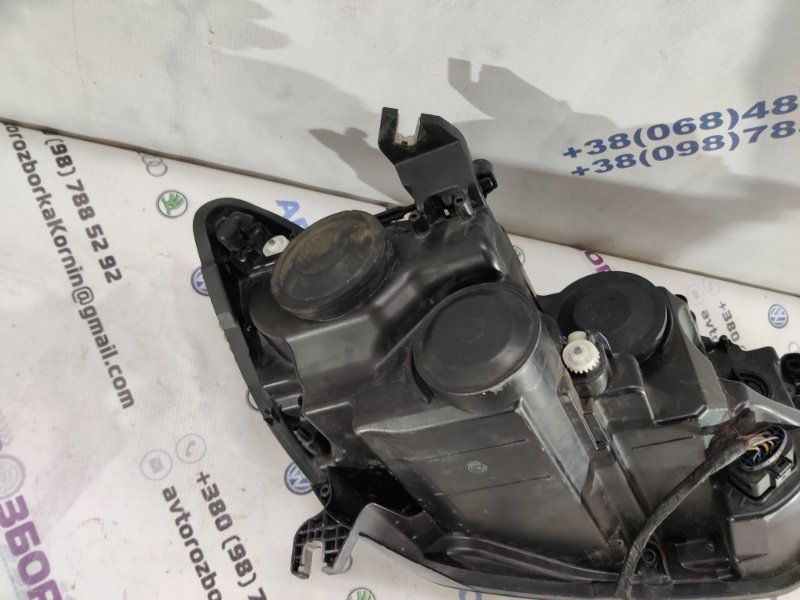 Фара Галоген 4G0941003N Audi A6