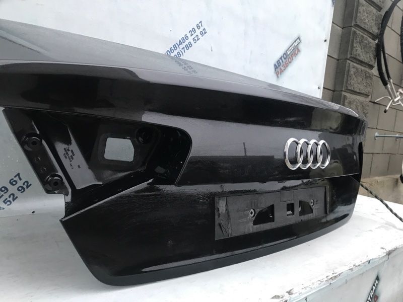 Крышка багажника 4H0827023B Audi A8