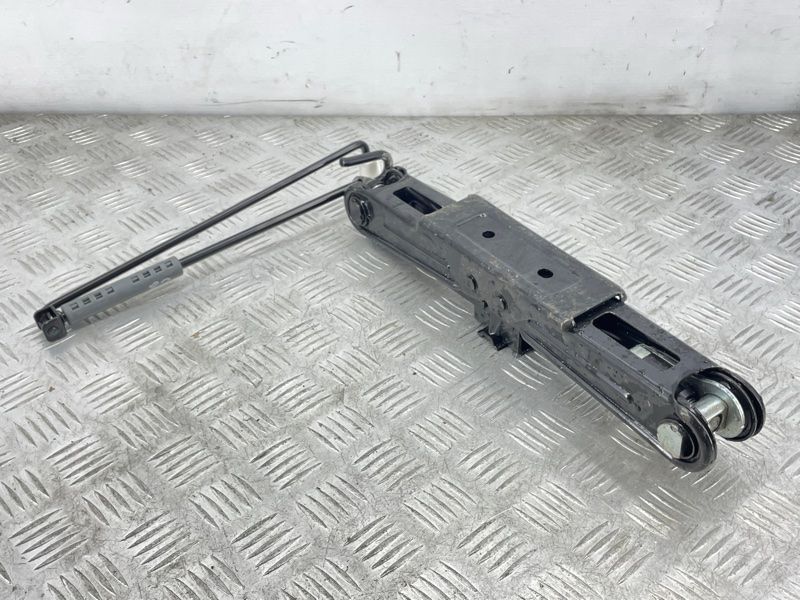 Домкрат 4K8011031 Audi A6