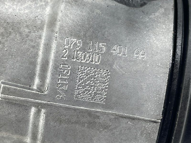 Корпус масляного фільтра 079115401AA Audi A8