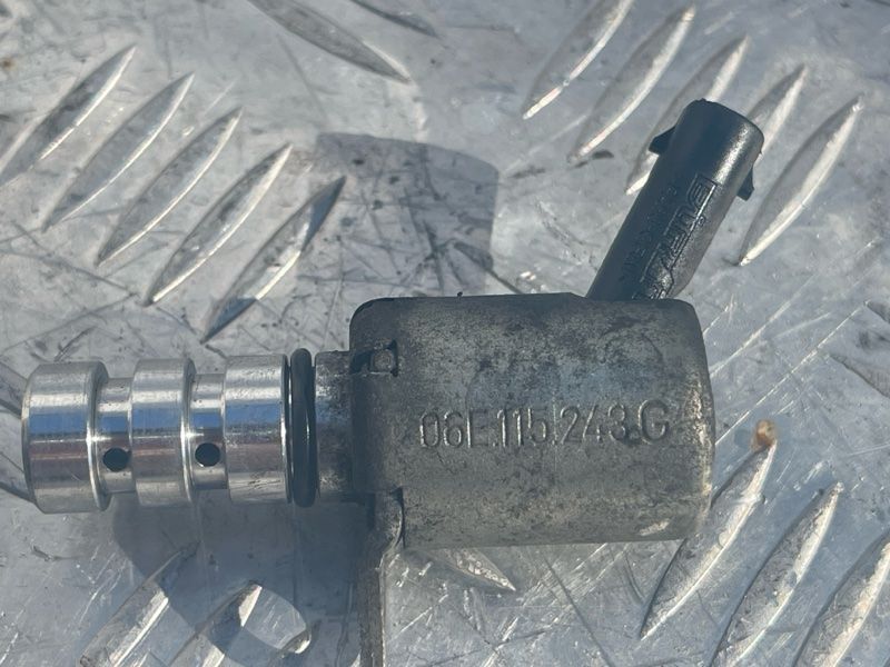 Клапан електромагнітний 06E115243G Audi A7