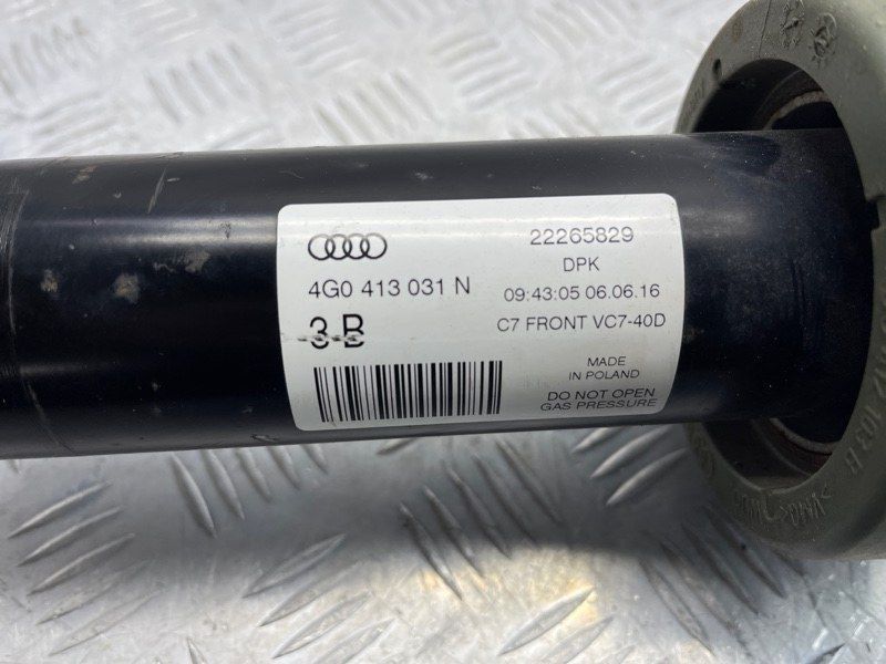 Стійка амортизатора в зборі з пружиною 4G0413031N Audi A6