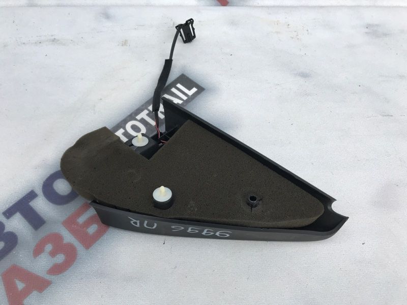 Накладка двери с высокочастотным динамиком 5N0837974G82V Volkswagen Tiguan