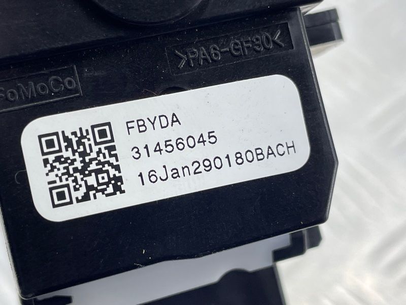 Підрульовий перемикач 31456045 Volvo XC60