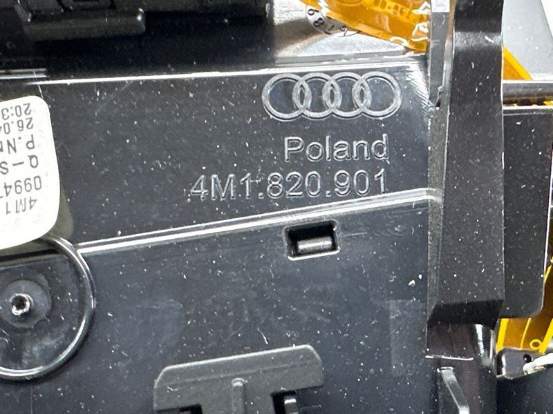 Дефлектор повітропроводу Audi Q7