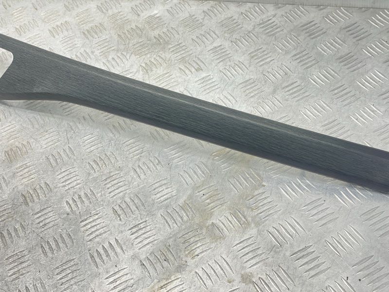 Декоративная накладка на торпедо 8W1853190FUT5 Audi A4