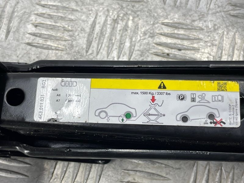 Домкрат 4K8011031 Audi A6