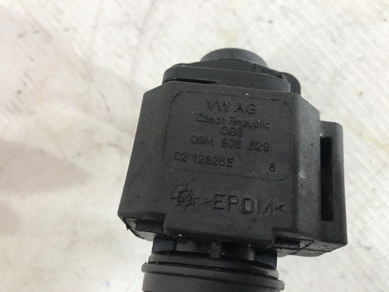 Клапан електромагнітний 06M906629 Audi Q7