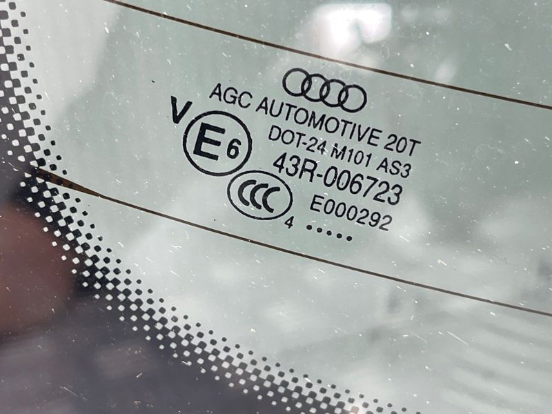 Скло заднє з обігрівом 8R0845501ANVB Audi Q5