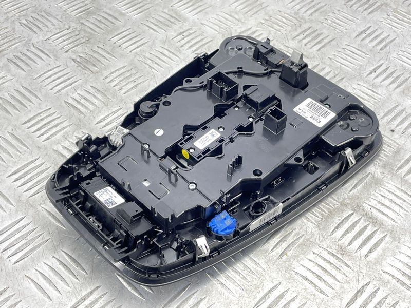 Плафон освітлення салону 4M0947135CP Audi Q7
