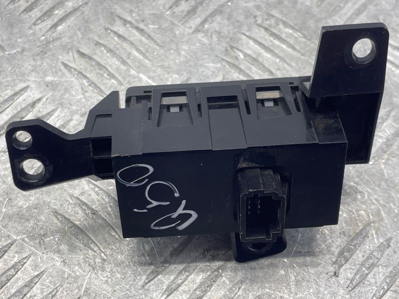 Кнопка відкривання кришки багажника 251B34GA0A Infiniti Q50