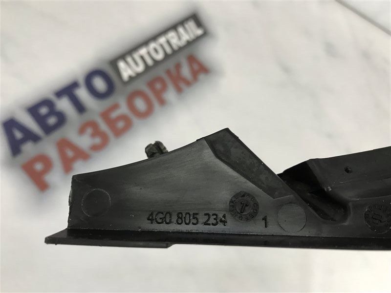 Ущільнювач лонжерона правий 4G0805234A Audi A7 Audi A6, Audi A7, Audi RS7, Audi S6, Audi S7