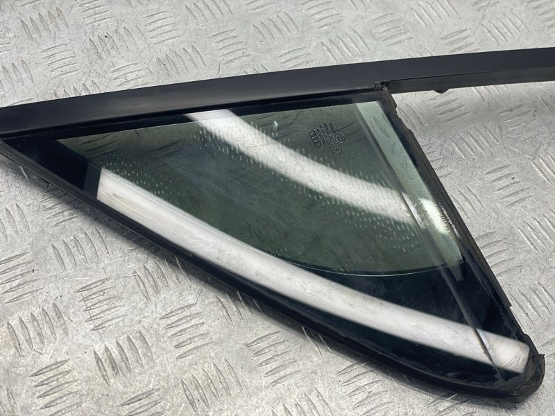 Скло глухе передніх дверей ліве 4M0845113 Audi Q7 Audi Q7, Audi SQ7
