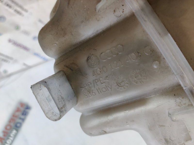 Розширювальний бачок 4G0121403G Audi A6 Audi A6, Audi A7, Audi RS7, Audi S6, Audi S7