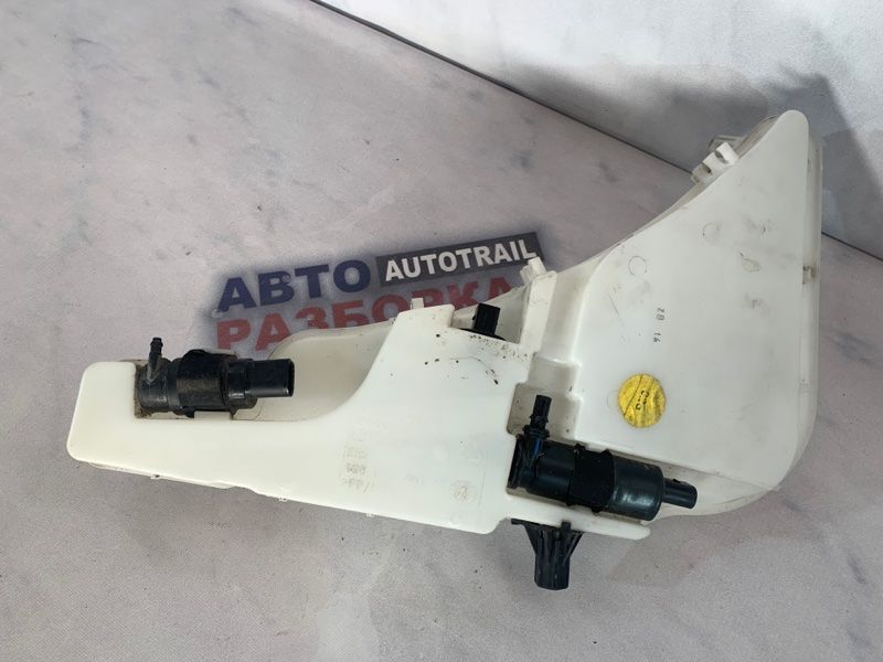 Бачок омывателя стекла 4G8955451F Audi A7