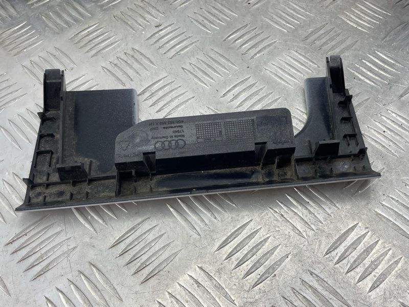 Заглушка порога 4G0853869A Audi A6