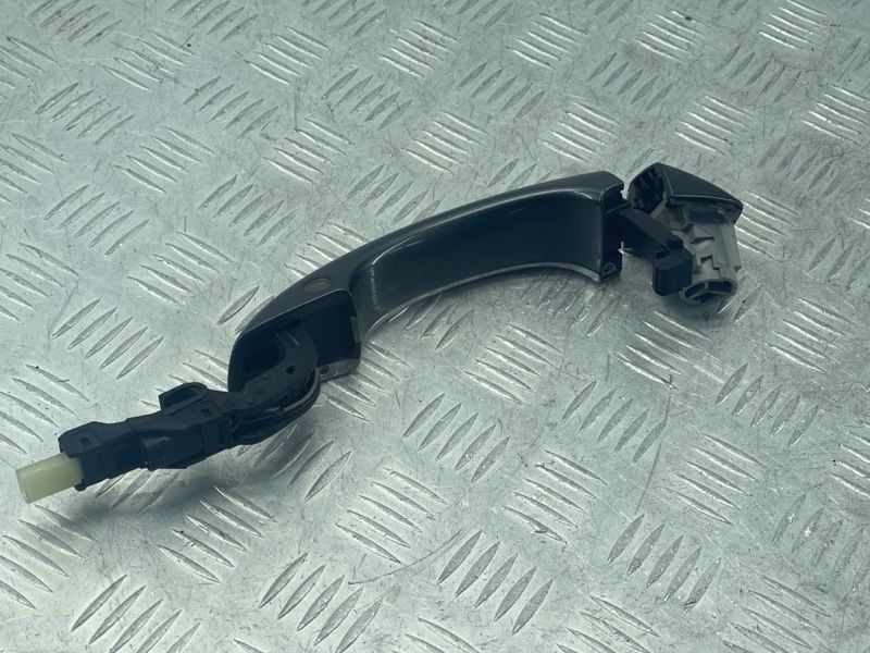 Ручка дверей (keyless) зовнішня 4H0837205B Audi A7