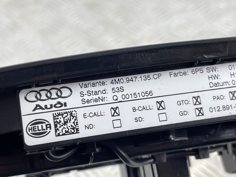 Плафон освітлення салону 4M0947135CP Audi Q7
