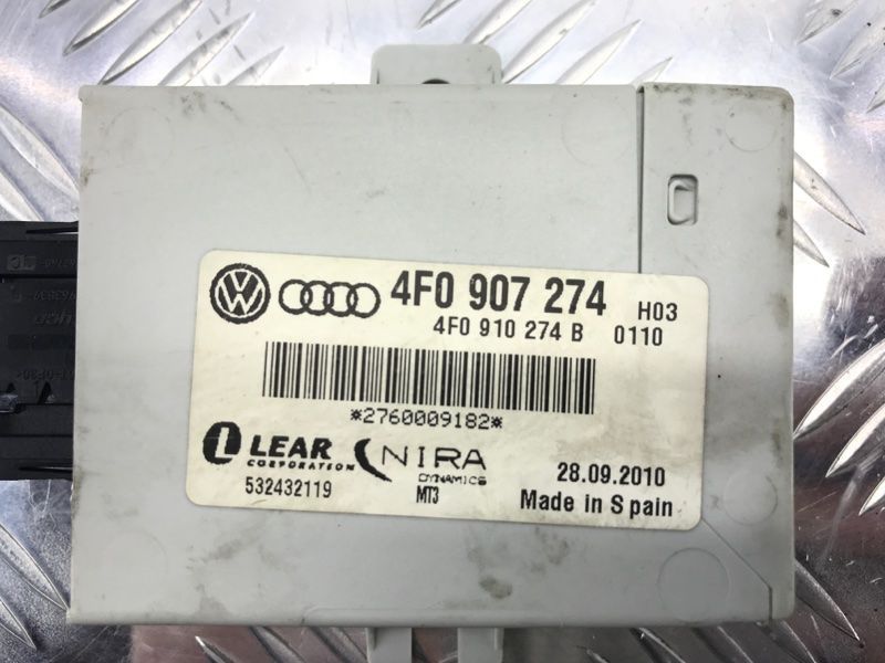 Блок керування системи контролю тиску в шинах 4F0907274 Audi Q7