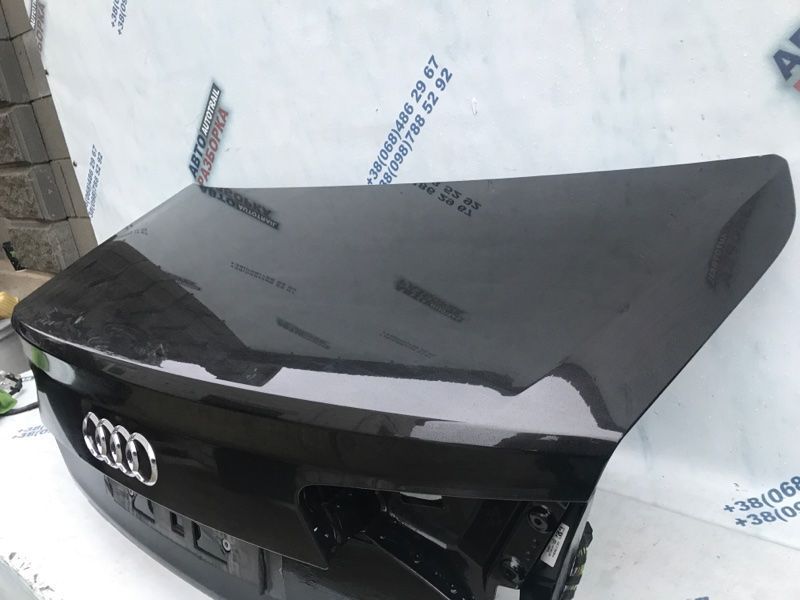 Крышка багажника 4H0827023B Audi A8