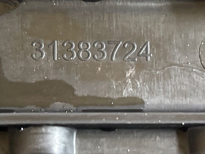 Воздухозаборник 31383724 Volvo XC90