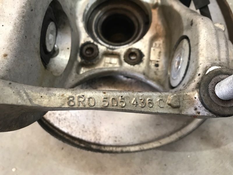Поворотный кулак / Цапфа 8R0505436C Audi A7