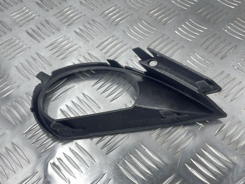 Накладка противотуманной фары 4L0807490A Audi Q7